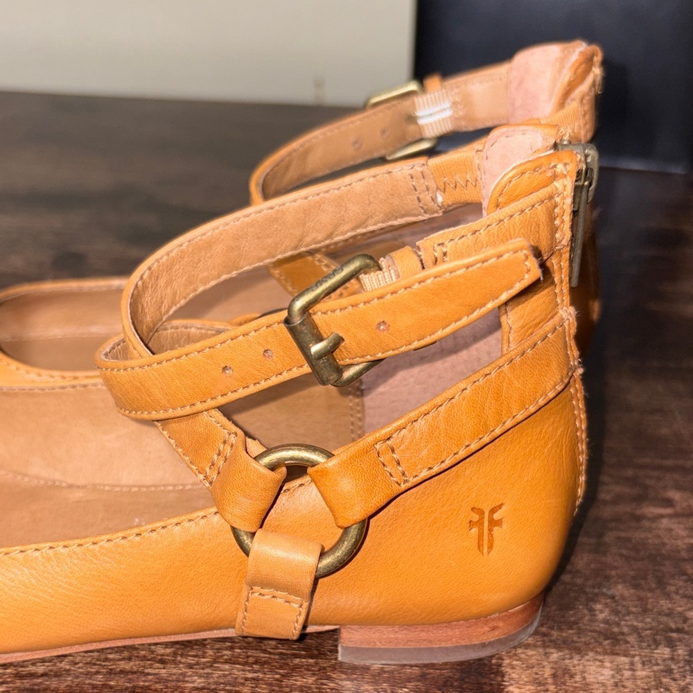 Frye women’s Sienna Harness Criss Cross leather ballet flats size 6M - Picture 10 of 12